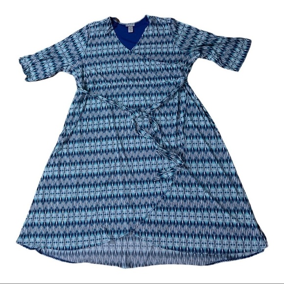 Catherine blue geometry Plus Size Wrap Dress - Picture 1 of 4
